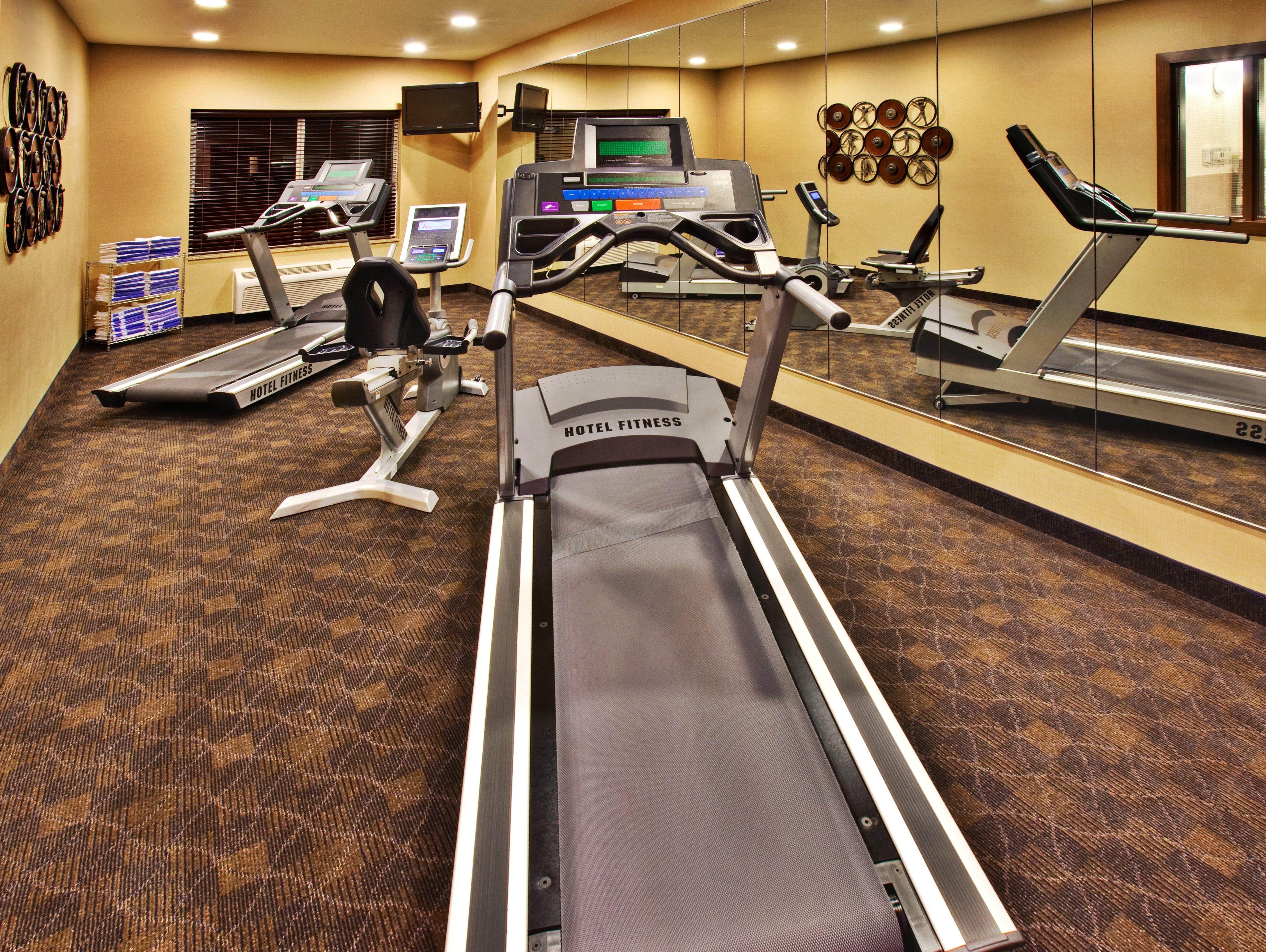 Holiday Inn Express Hotel & Suites - Dubuque West By Ihg Екстериор снимка